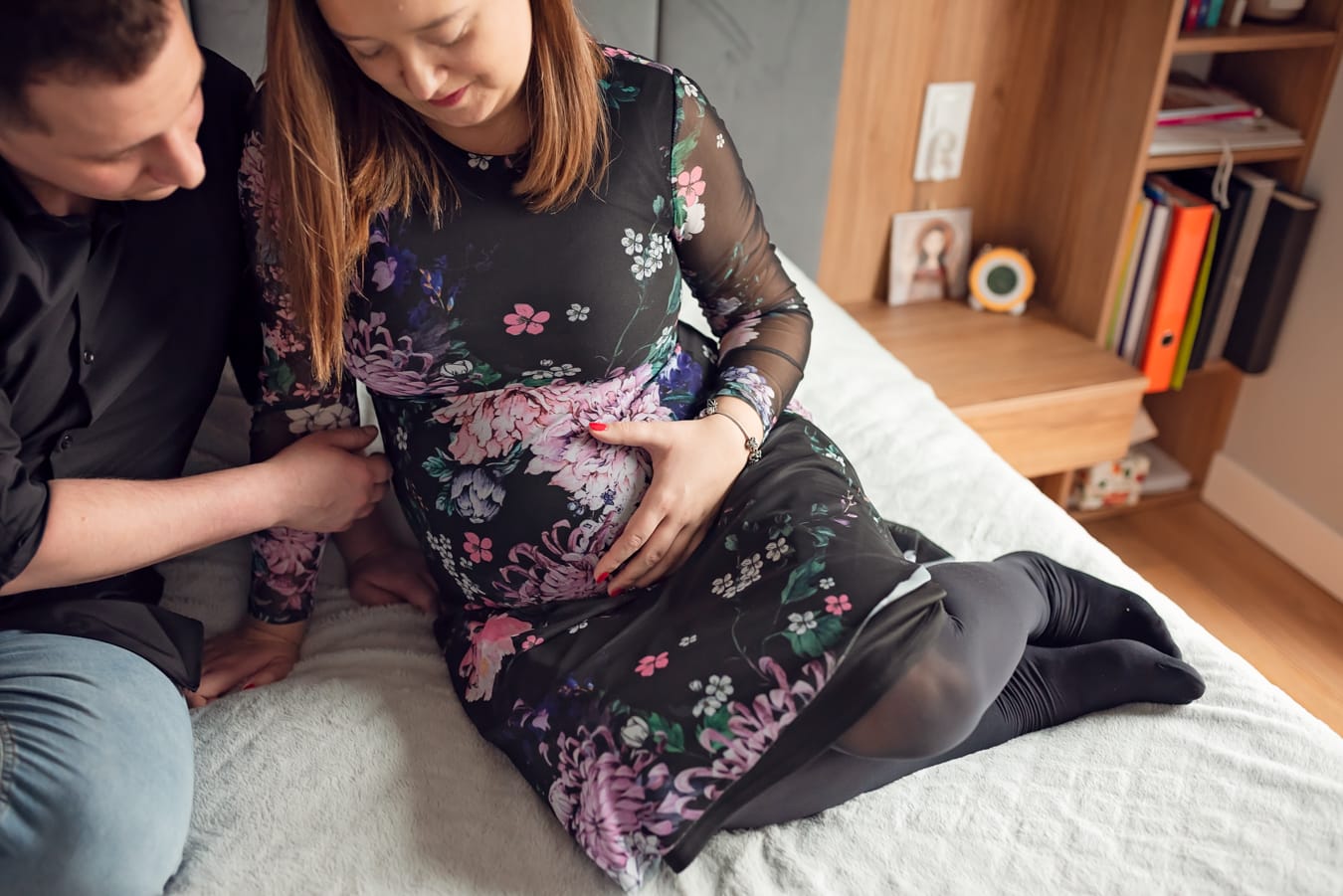 Sesja ciążowa w domu Gdańsk naturalne światło