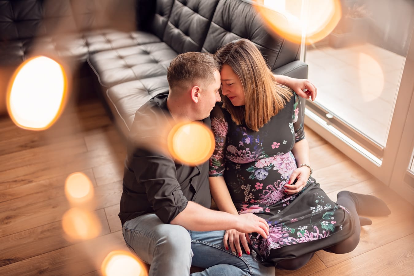 Para w mieszkaniu kiedy zrobić sesję ciążową
