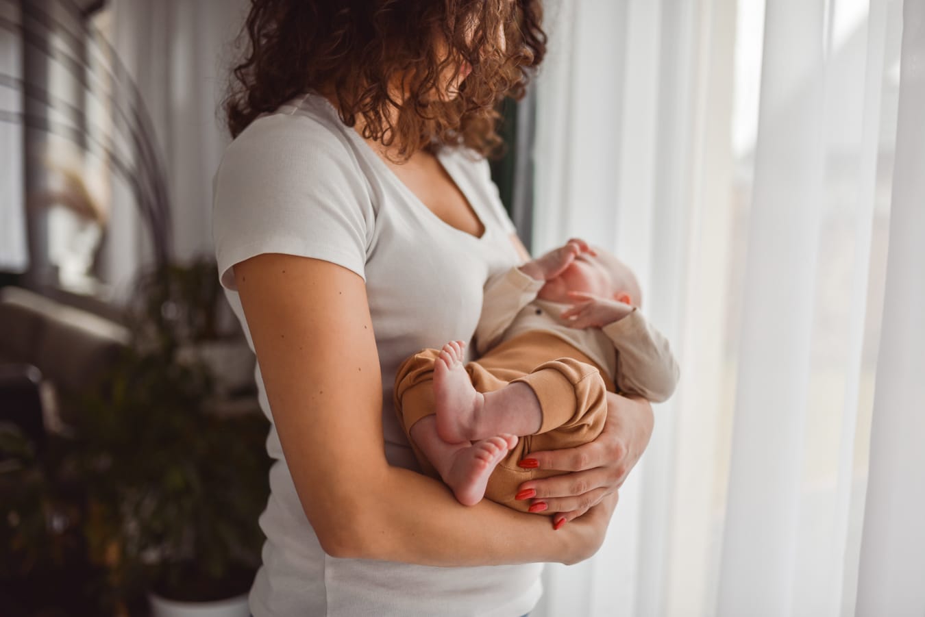 Mama z niemowlęciem sesja niemowlęca Gdynia
