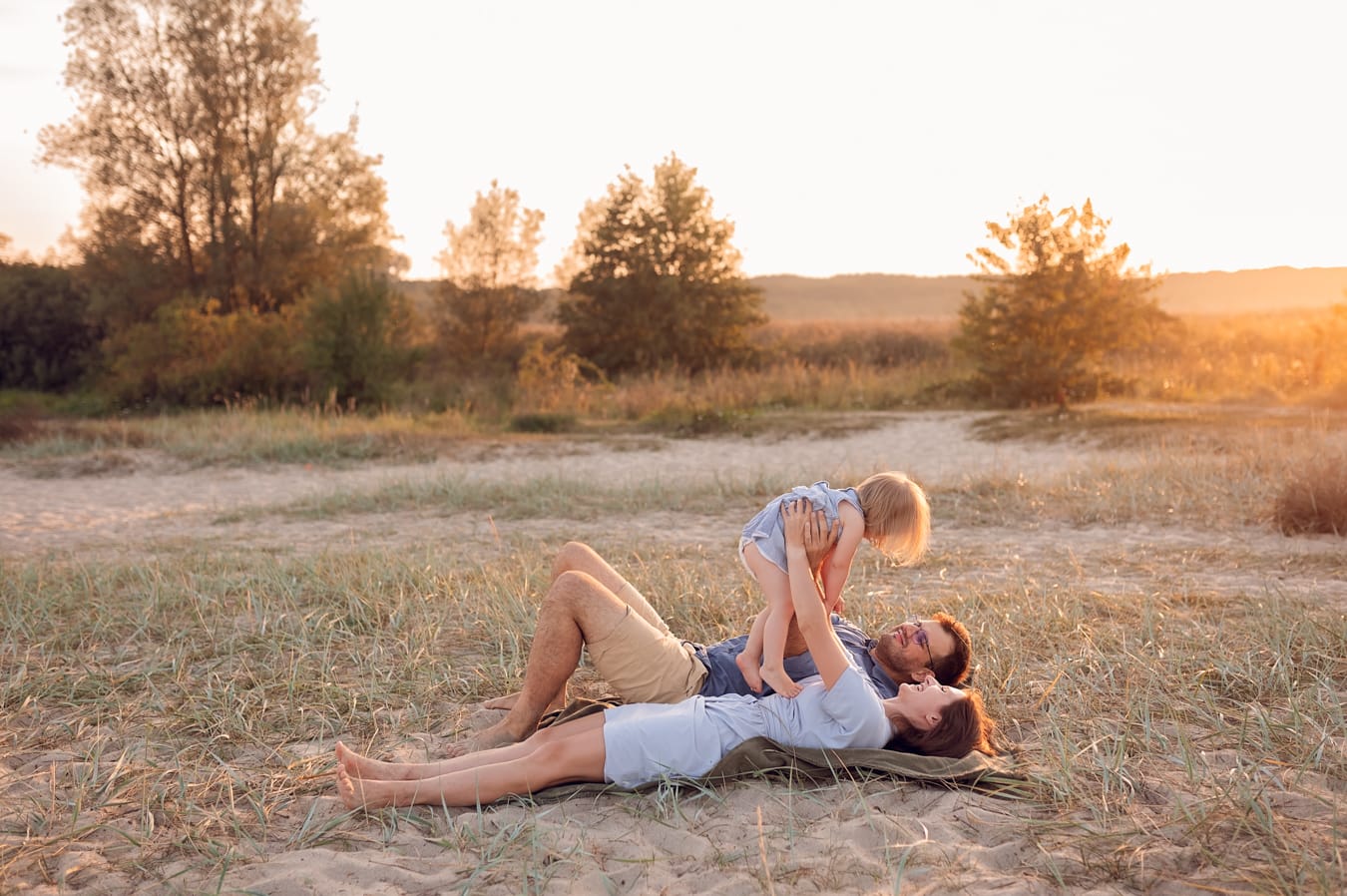 Rodzinne zabawy zachód słońca sesja Trójmiasto