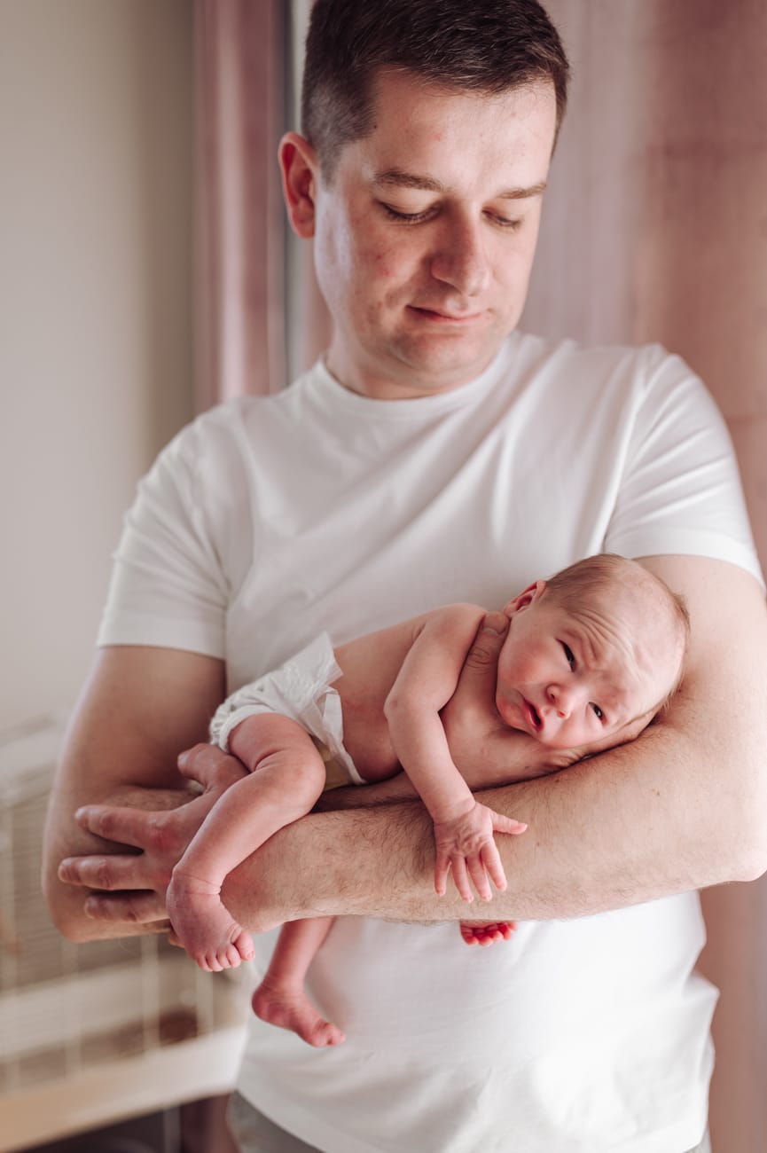 Tata z noworodkiem portret sesja noworodkowa Gdynia