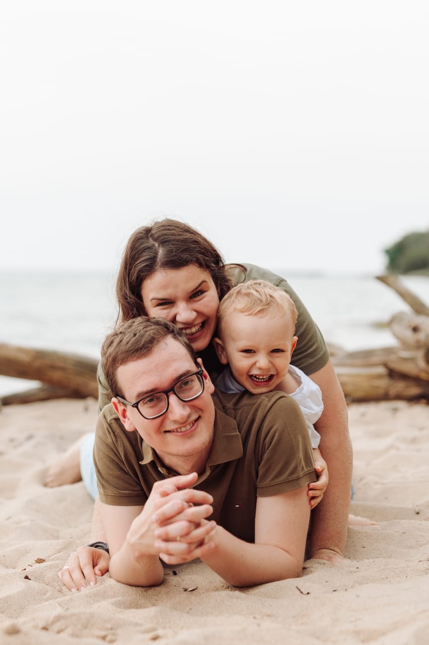 Kanapka z taty sesja z dwulatkiem nad morzem Gdynia