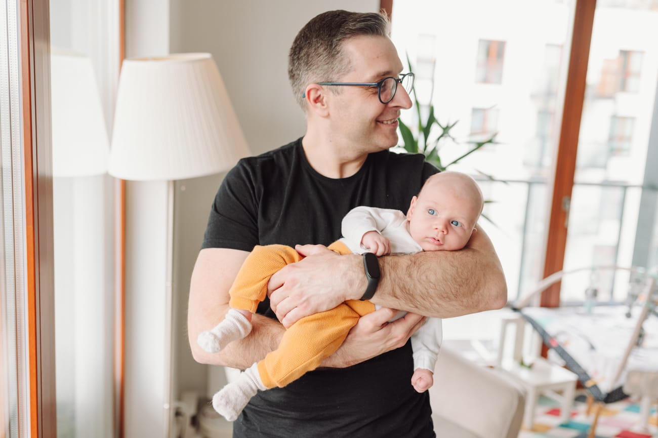 Tata tuli synka sesja rodzinna w domu Gdańsk