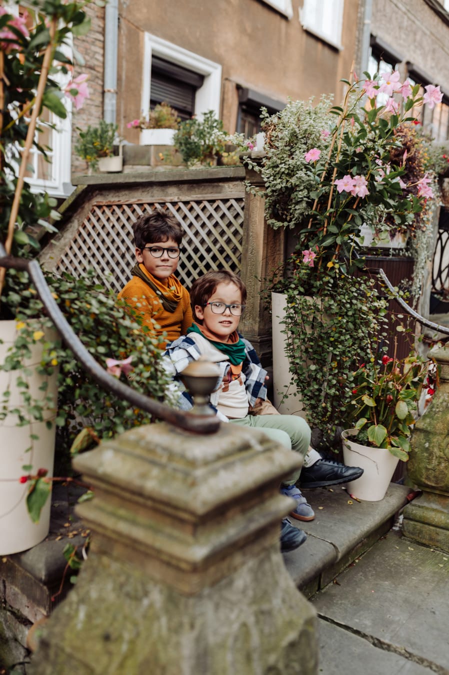 Portret braci sesja rodzinna na uliczkach Gdańska
