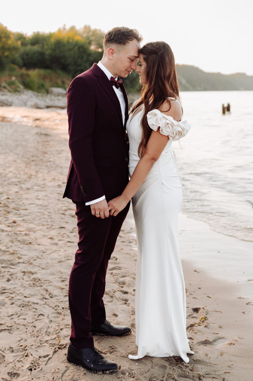 Para o zachodzie słońca sesja poślubna nad morzem Trójmiasto
