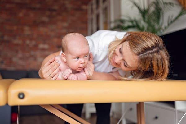 Wizerunkowa sesja zdjęciowa fizjoterapeutki dziecięcej, Gdynia