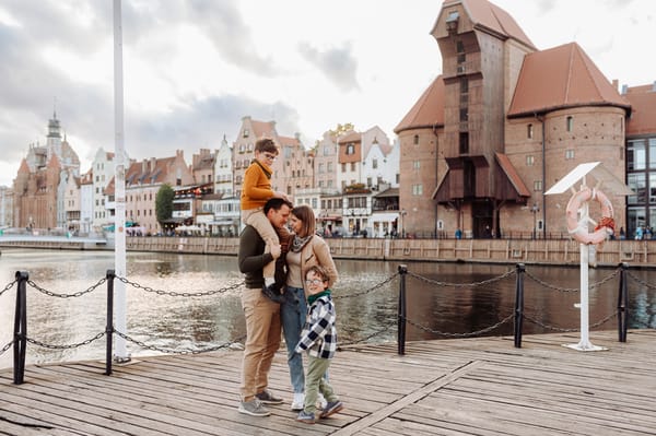 Miejska sesja rodzinna na Starym Mieście.